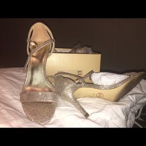 Michael Korrs Simone Mid Glitter Sandal